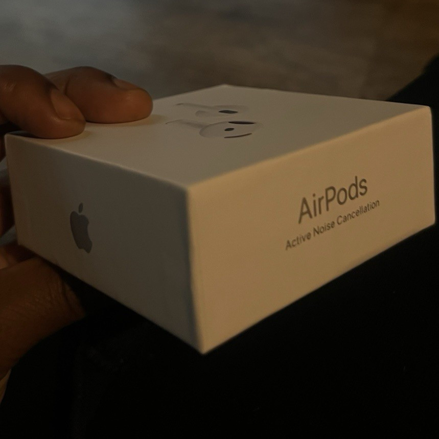 Apple AirPods 4