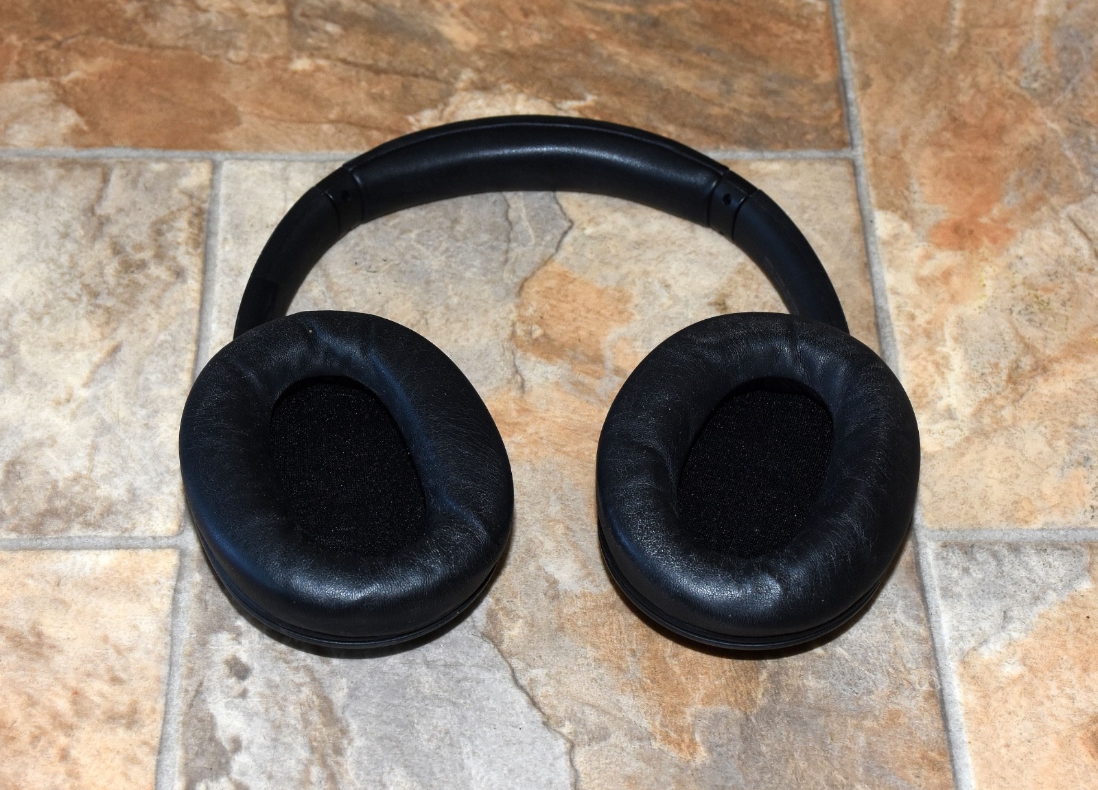 Sony WH-CH720N Wireless Noise Canceling Bluetooth Headphones Black YY2966