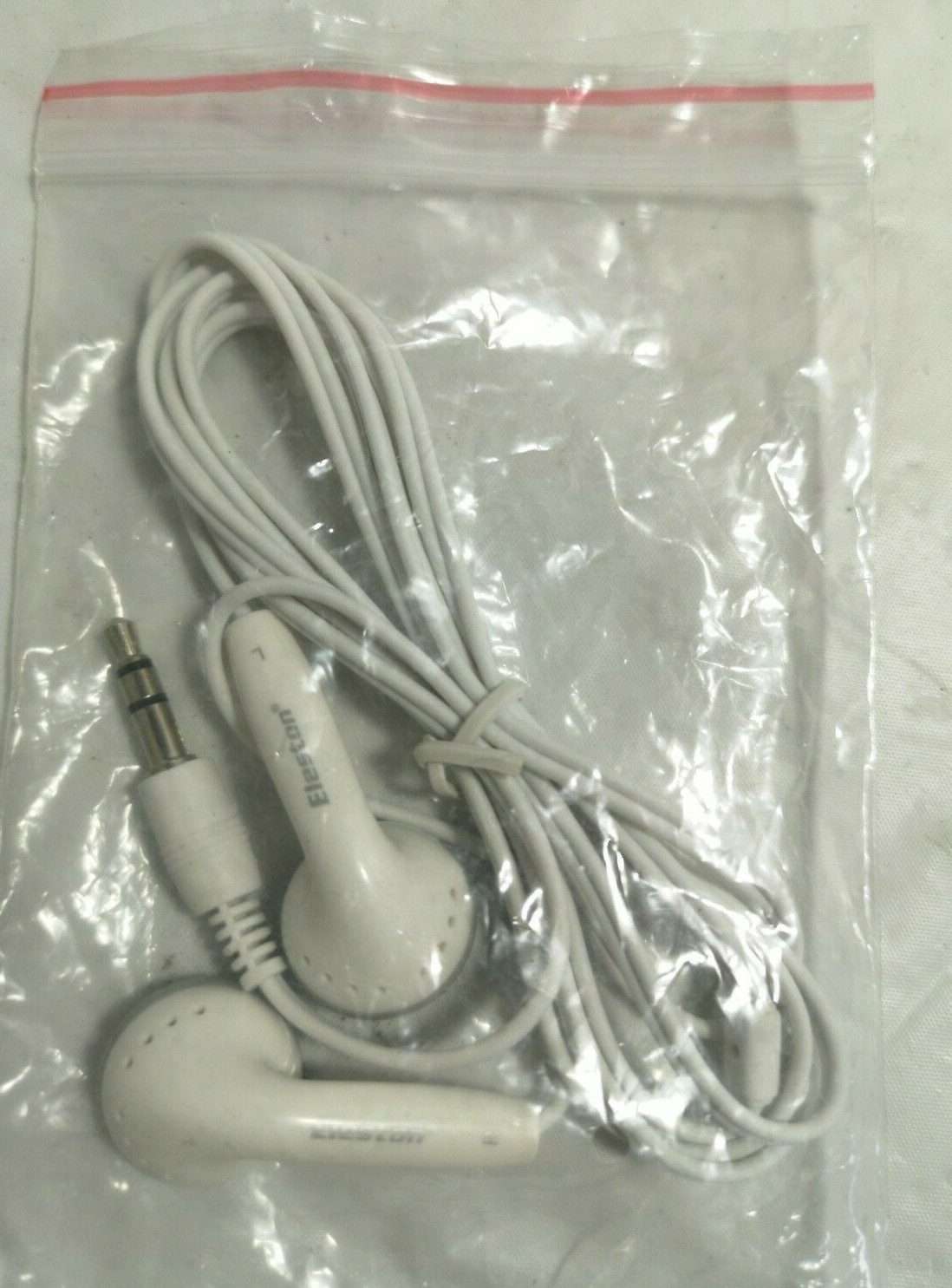 X32 – White Wired Headphones Earphones Wired 3.5mm Jack Port NEW!