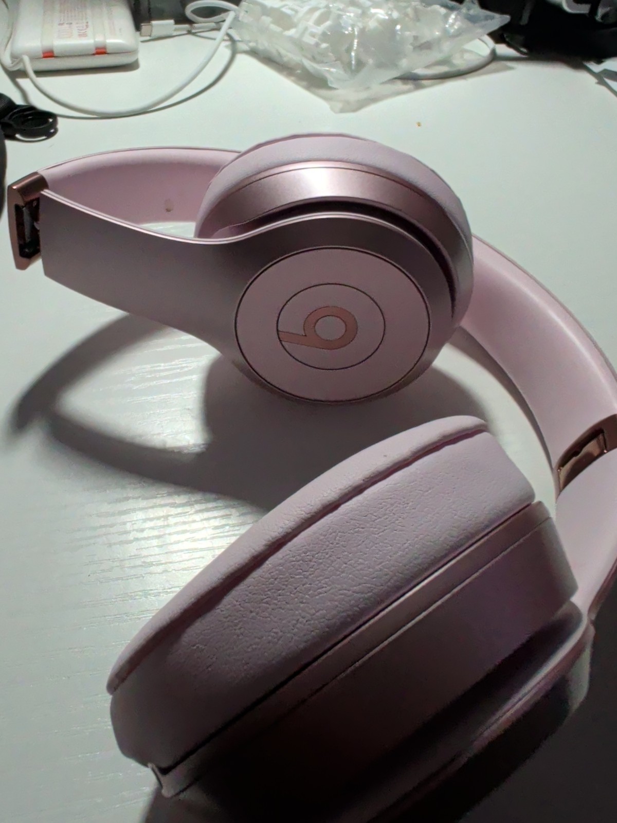 Beats Solo 4 Wireless Bluetooth On-Ear Headphones Pink