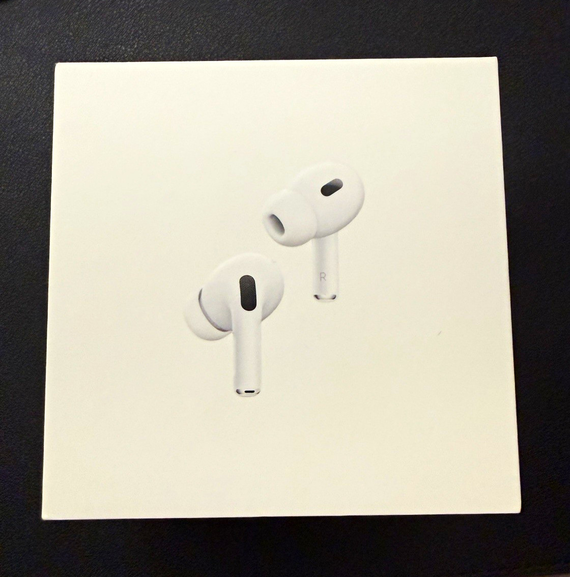 Apple AirPods Pro (2nd Gen) White w/ MagSafe Case, ANC, Transparency, Bluetooth