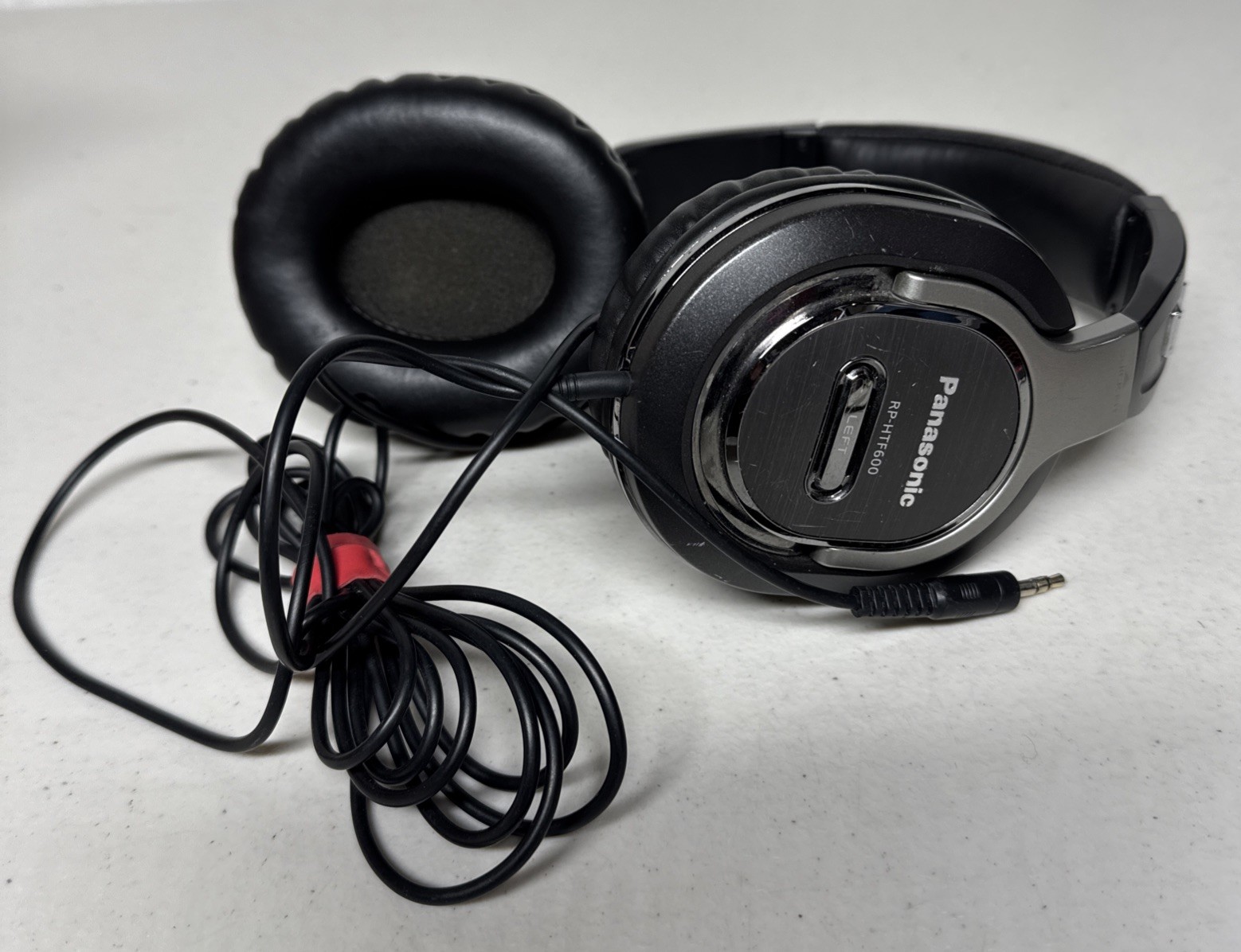 Panasonic Over Ear Studio Monitor Headphones RP-HTF600 TESTED-Clean U20