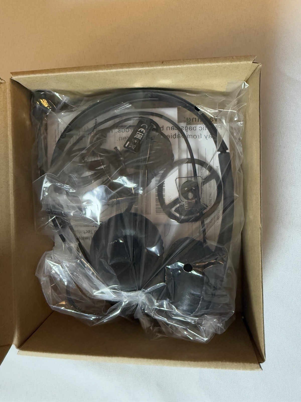 HP STEREO HEADPHONES 3.5mm 1/8″ Plug HEADPHONE Headset T1A66AA