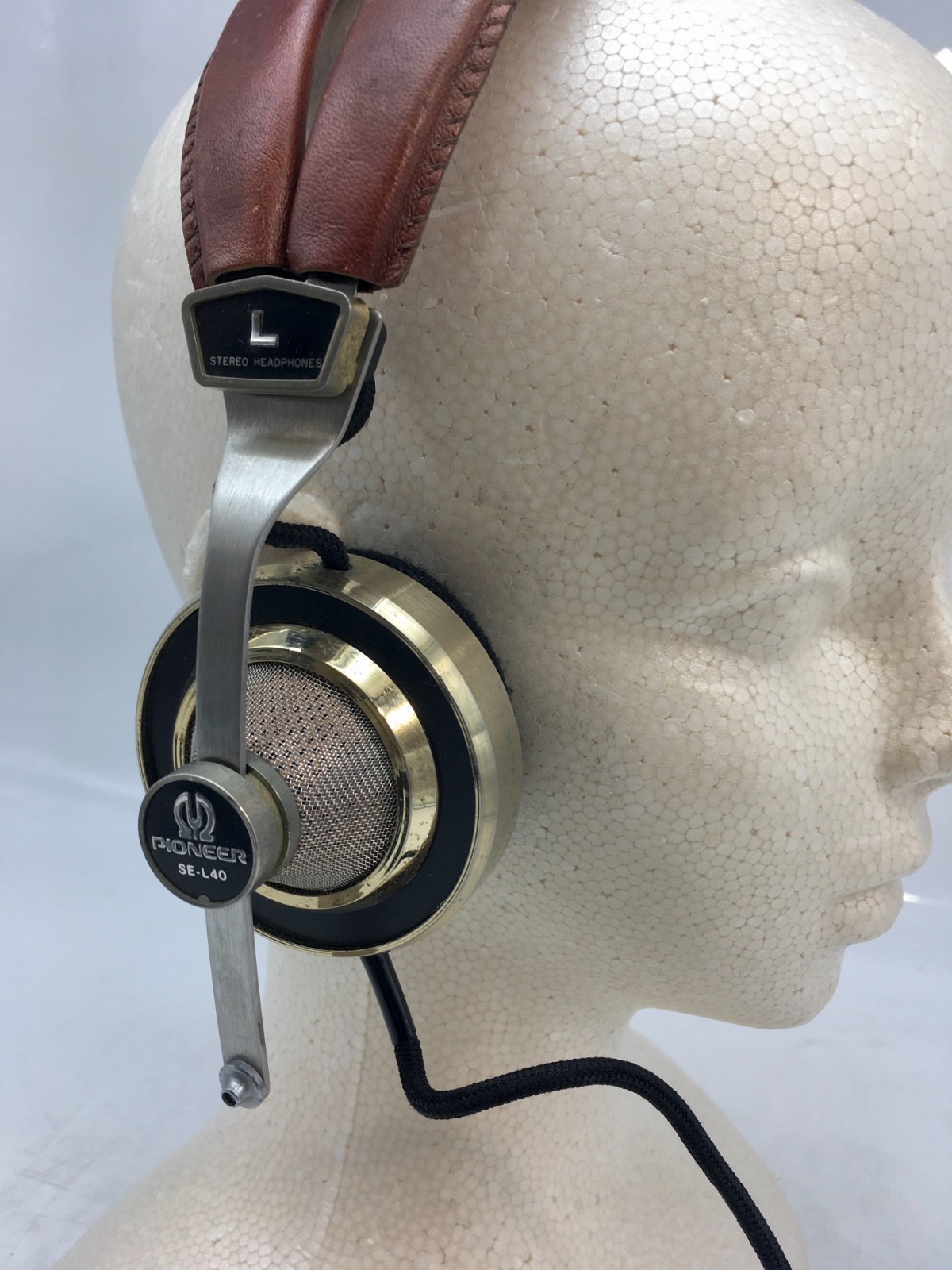 Pioneer SE-L40 Vintage Stereo Headphones Brass & Leather Tested With Case