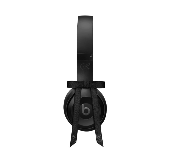 Beats Solo 4 Wireless On Ear Headphone Jennie Special Edition Onyx Black /Korea