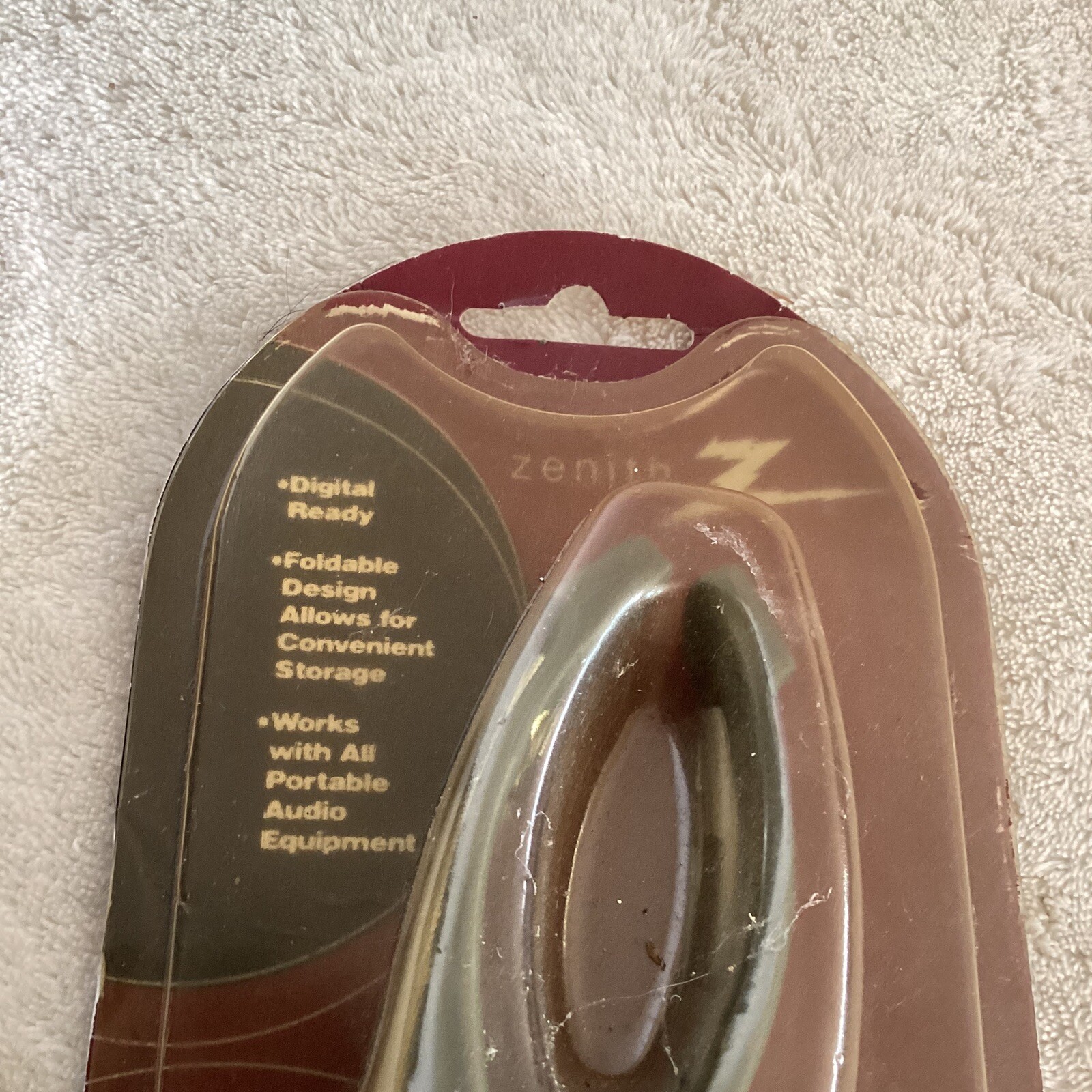 Zenith Foldable Stereo Headphones, Lightweight, Rich Bass Vintage
