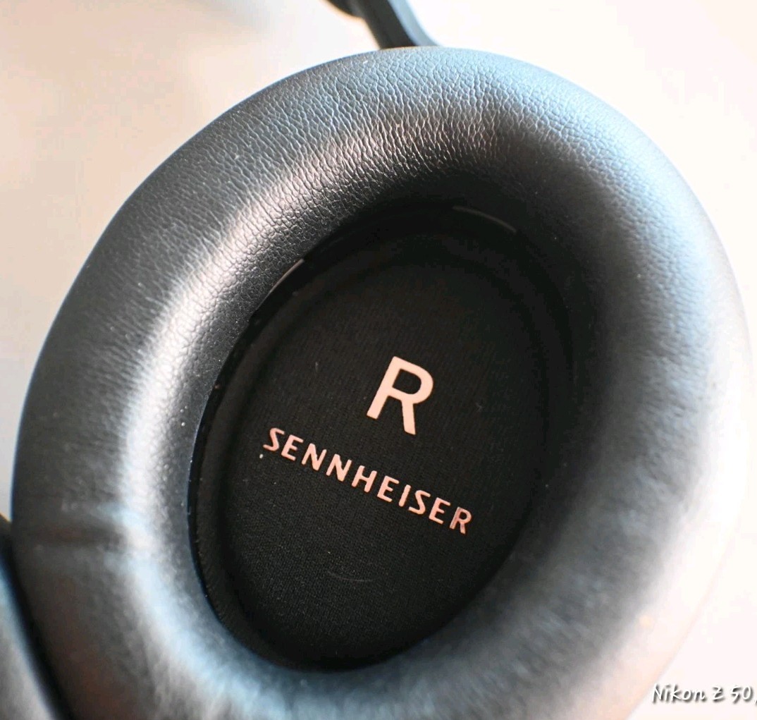Sennheiser Accentum Bluetooth Noise Cancelling Headphones – very good condition