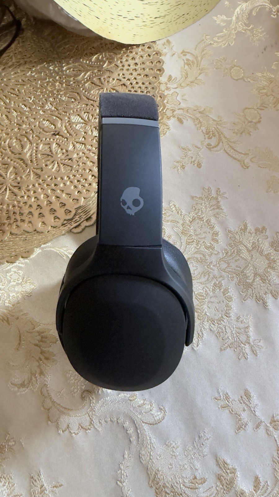 Skullcandy Crusher Evo Wireless Headphones Black Excellent Condition with Case