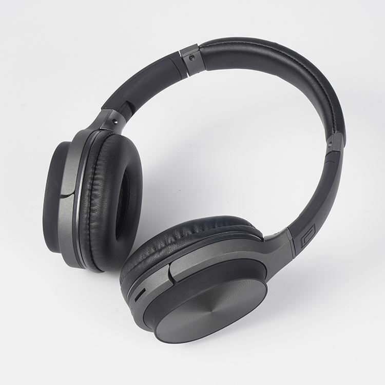 Folding 300mAh Rechargeable headphones noise cancelling wireless headphone