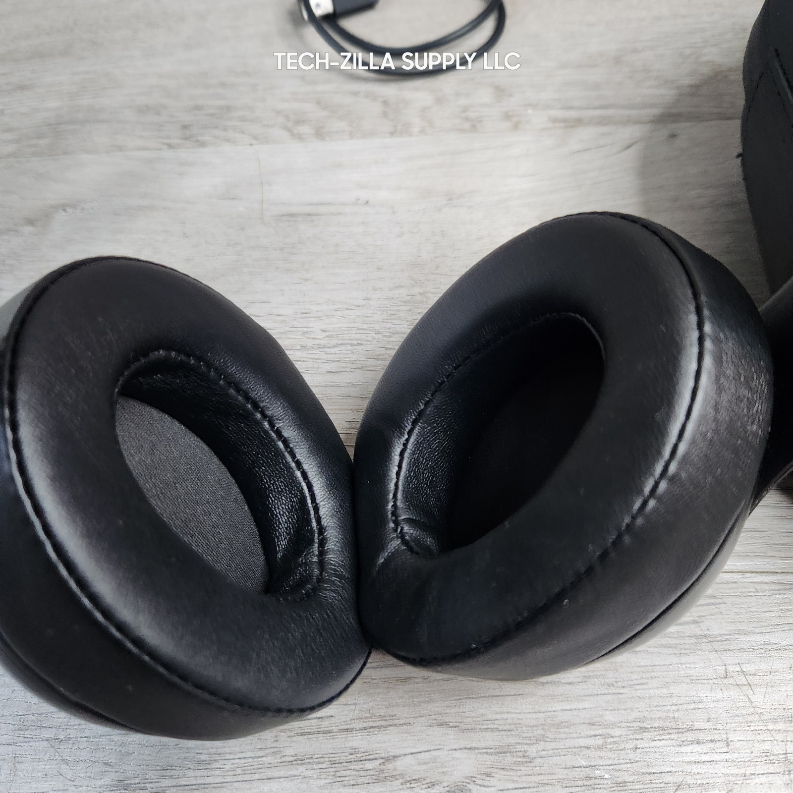 Beats by Dr. Dre Studio3 Over the Ear Wireless Headphones – Black