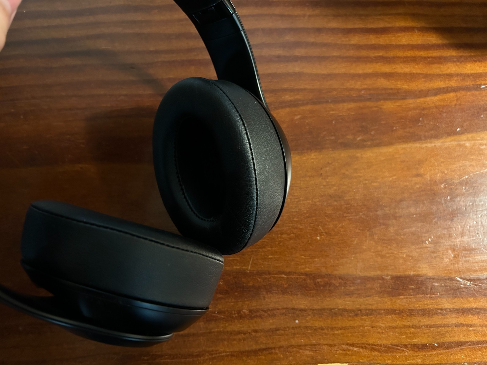 Beats by Dr. Dre Studio3 Over the Ear Wireless Headphones – Black