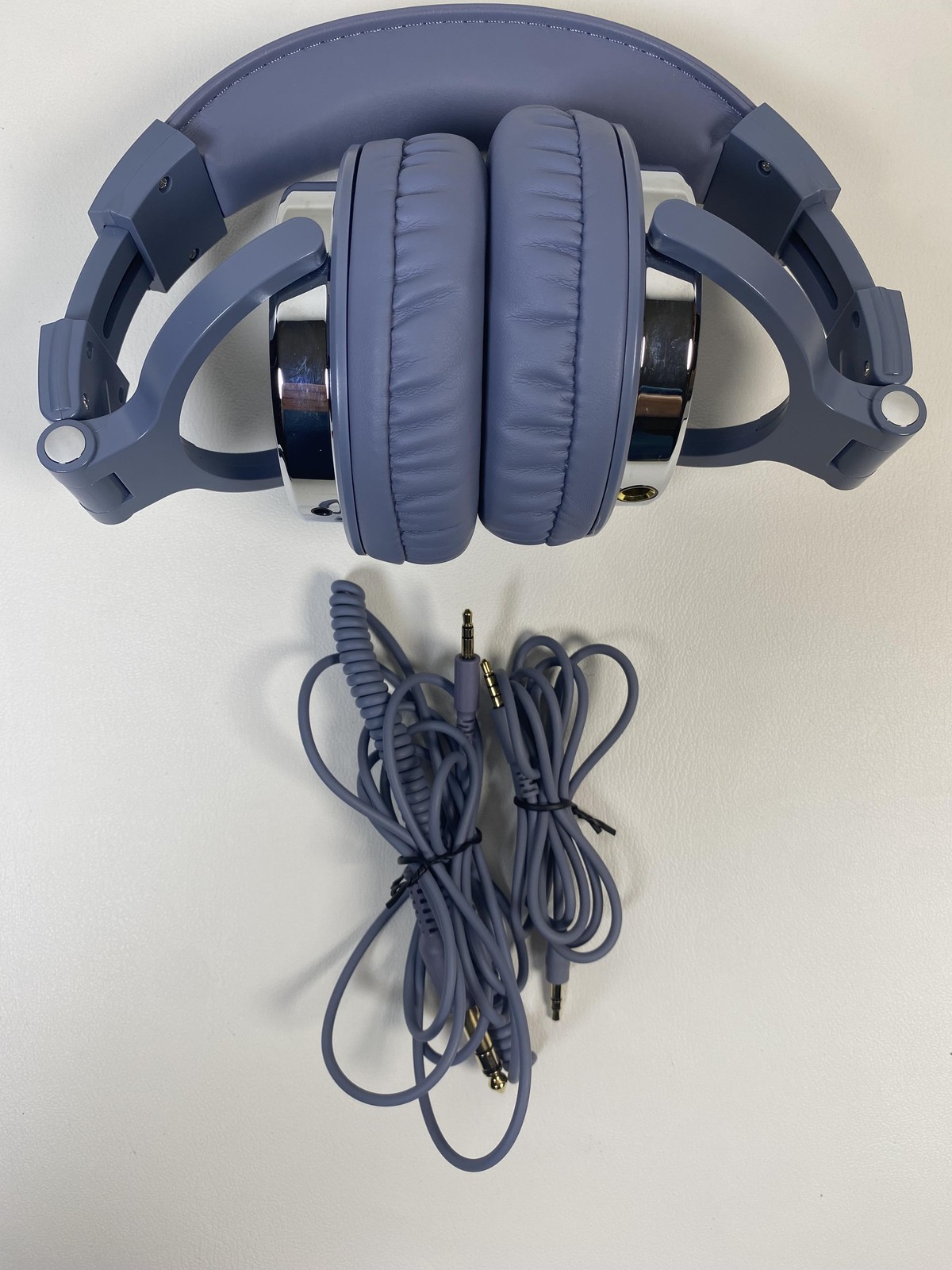 OneOdio Wired Headphones Gray Over-Ear Foldable Detachable Coiled Rotating