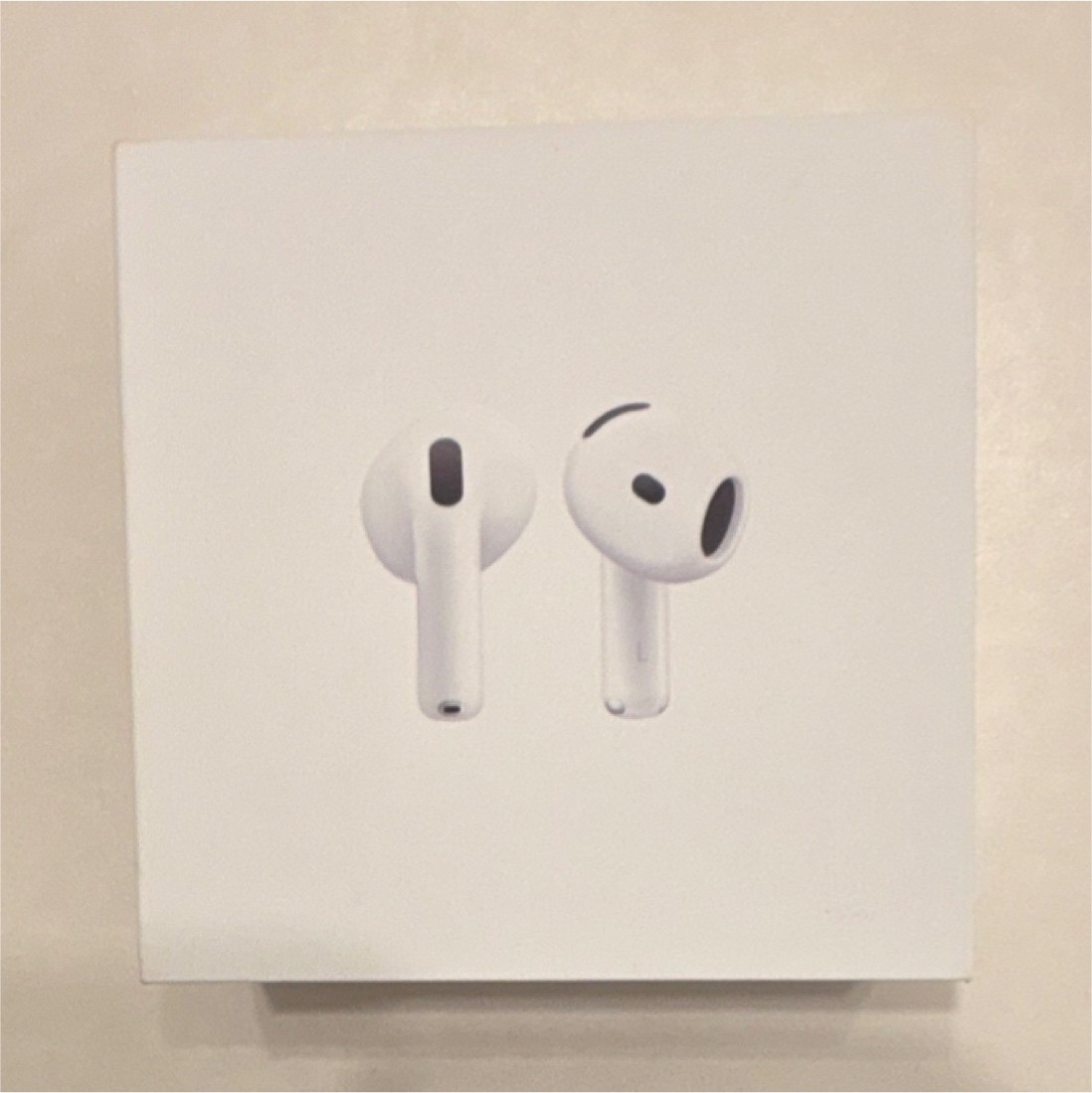 Apple AirPods 4 Wireless Bluetooth Earbuds USB-C Charging Case White