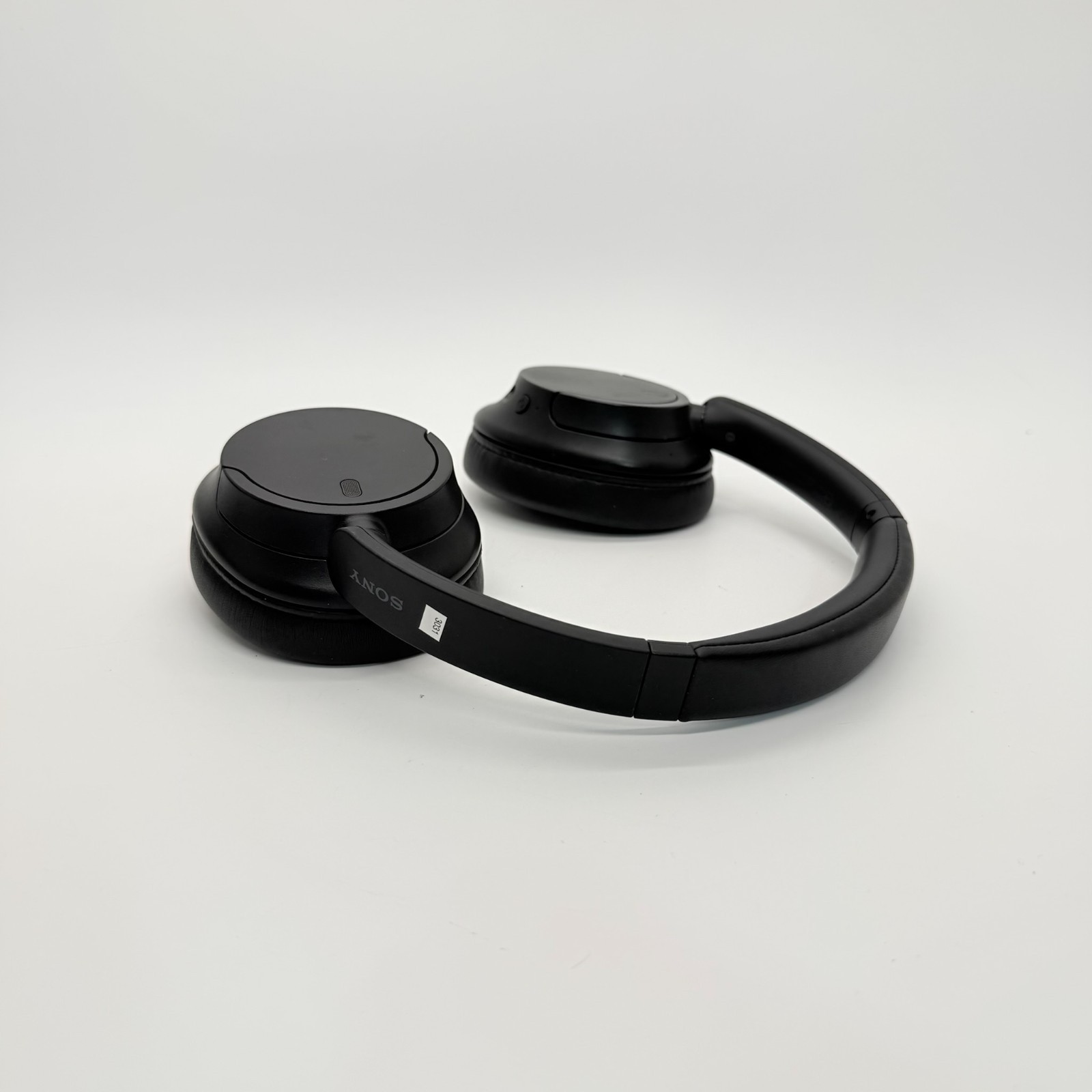 Sony WH-CH720N/B Noise Canceling Wireless Headphones WHCH720N – Black