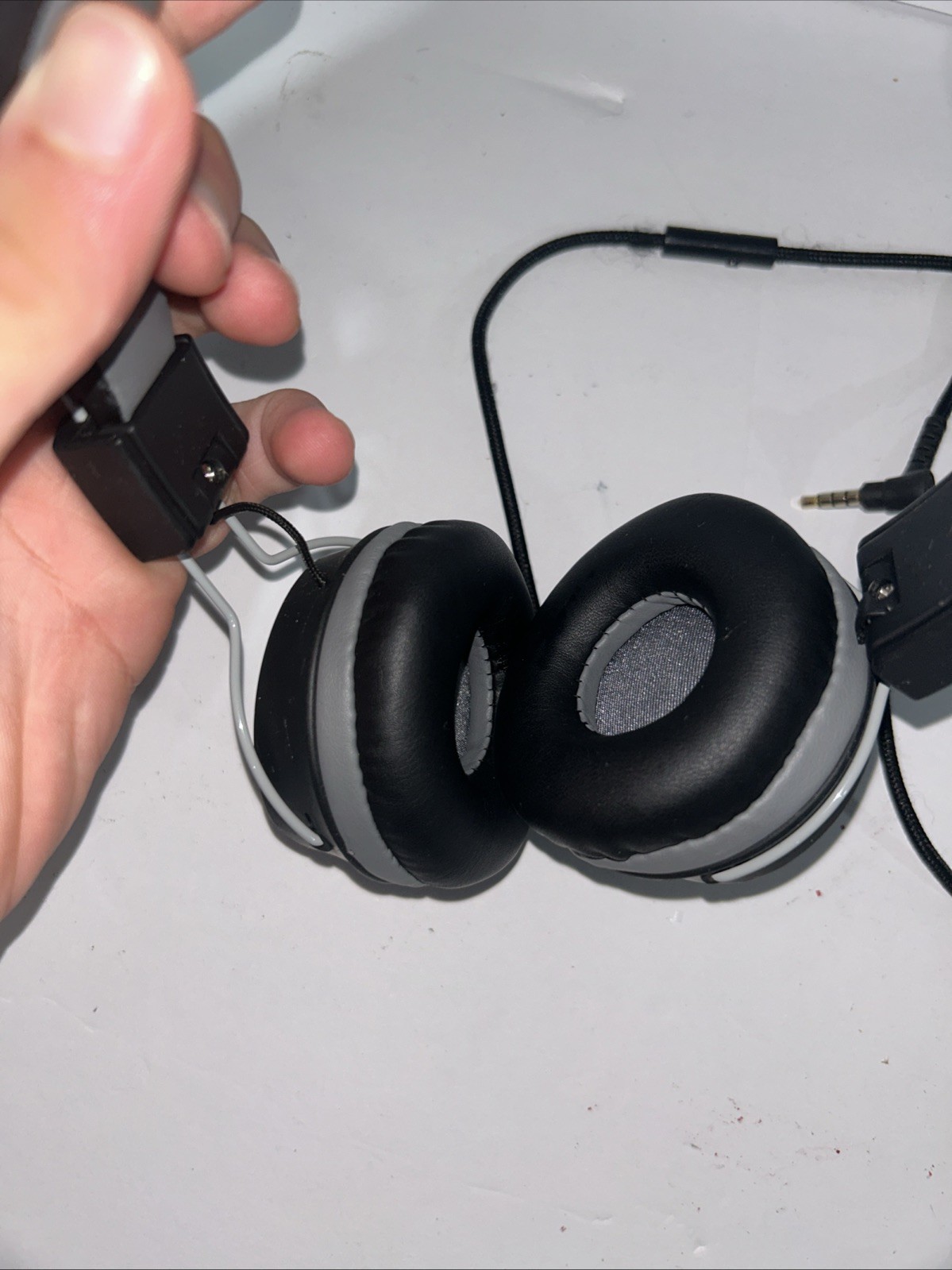 JLAB NEON ON EAR WIRED HEADPHONES