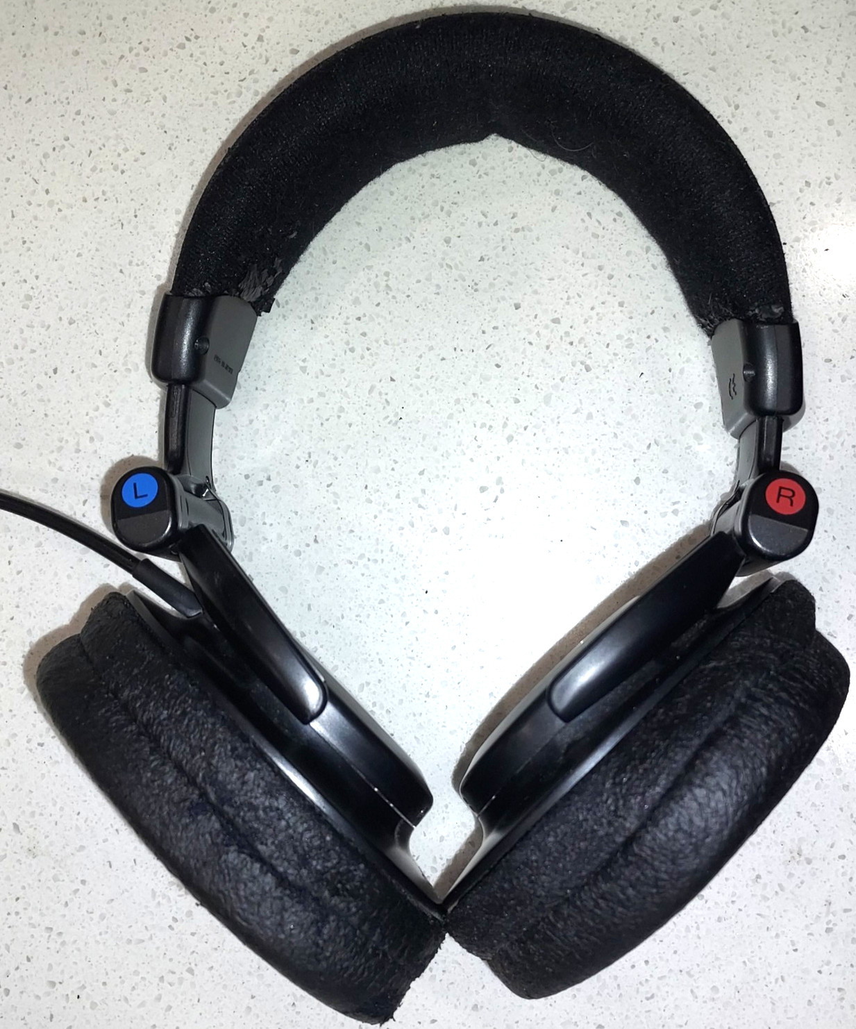 Sony MDR-V600 Dynamic Stereo Headphones Tested Working Needs Pads w/Adapter
