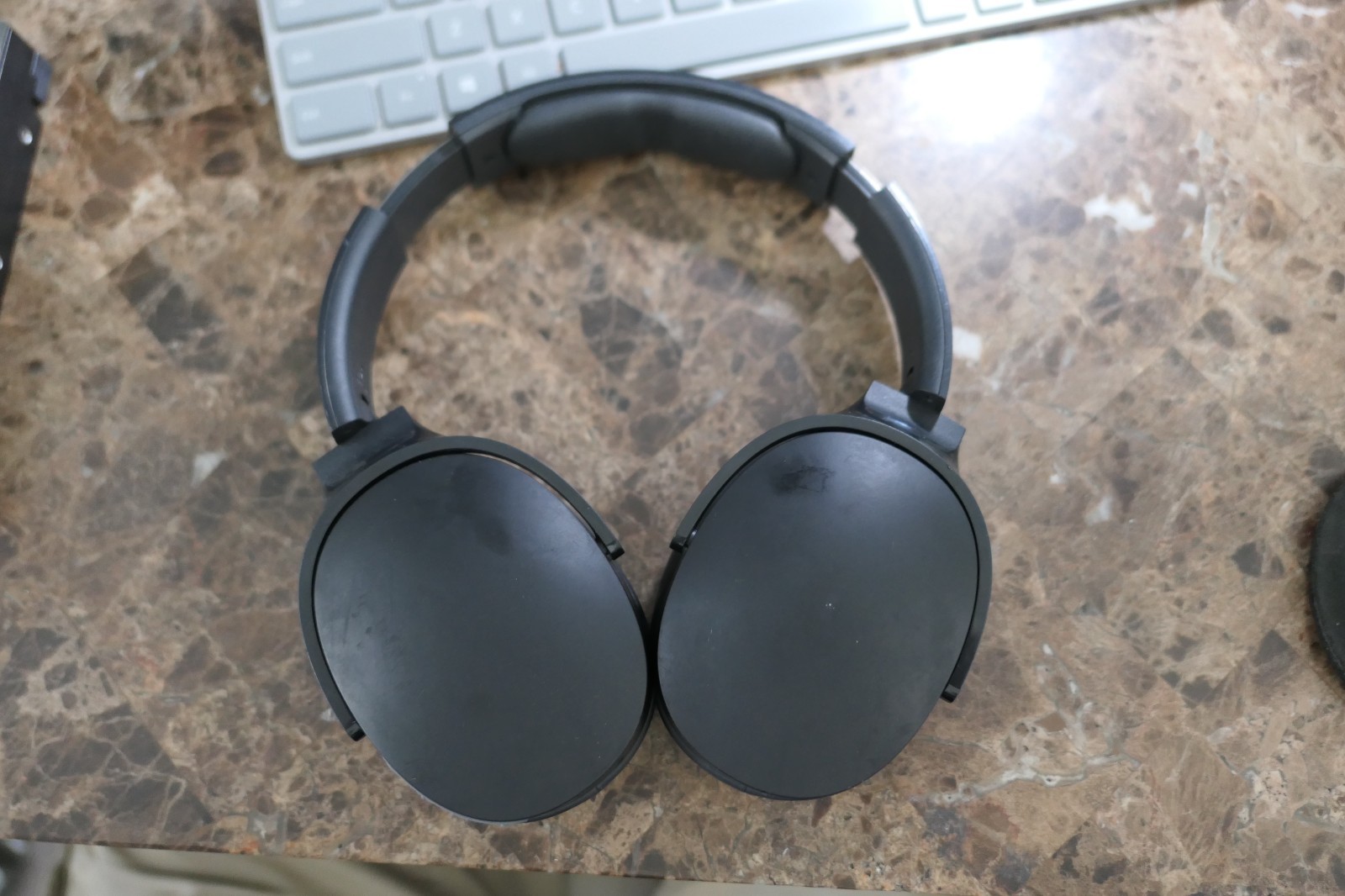 Skullcandy Hesh Evo S6HVW Over-the-Ear Wireless USB-C Bluetooth Headphones