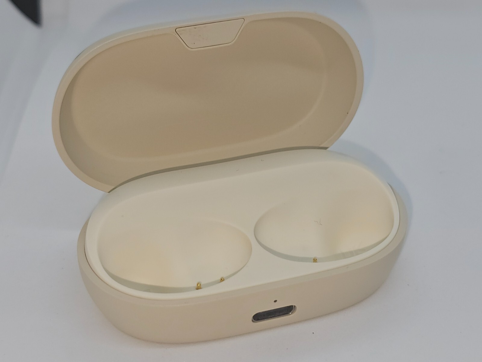 GENUINE Jabra Elite 7 Pro – CPB140 – Beige – CASE ONLY