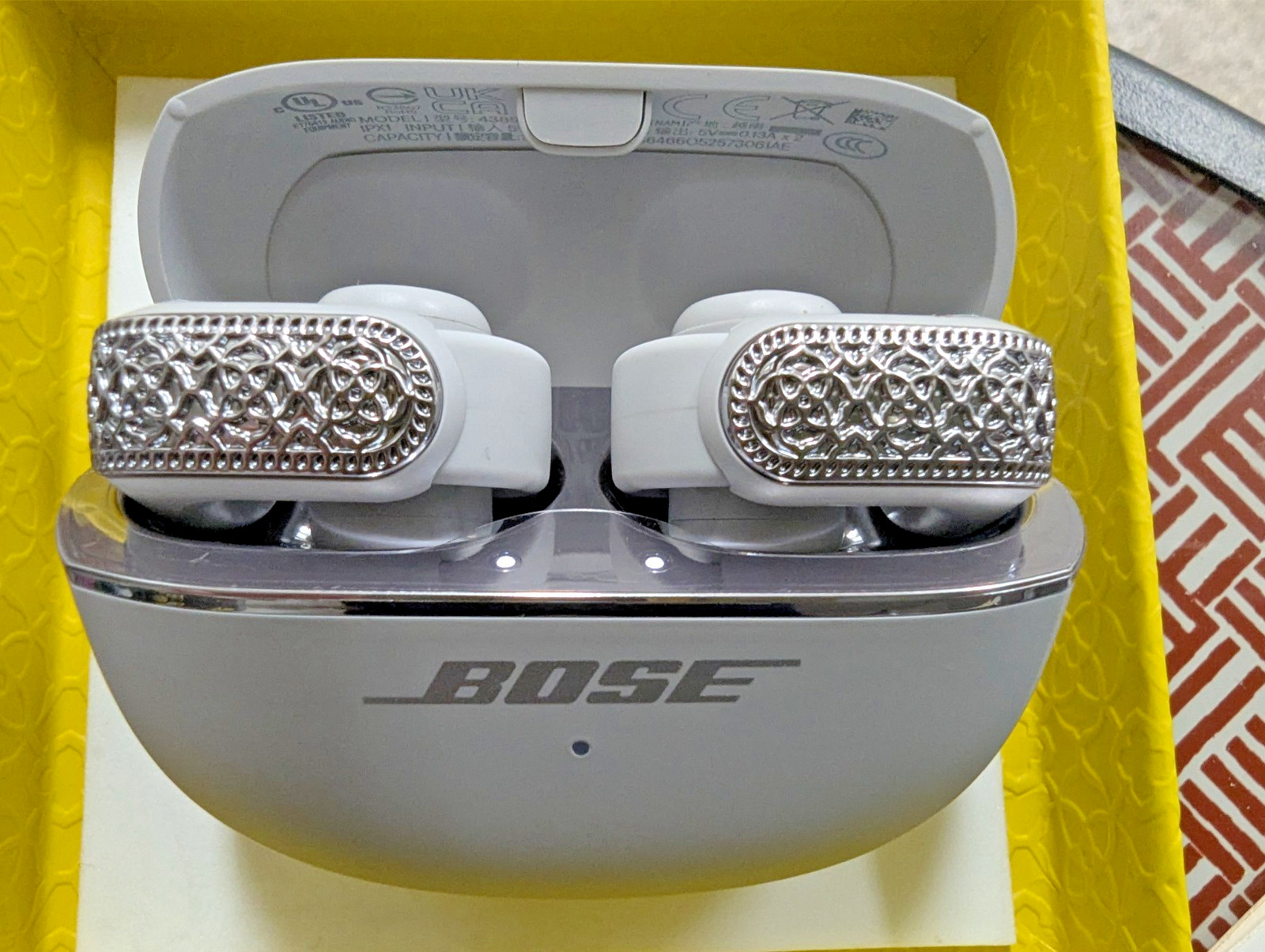 Bose x Kendra Scott Ultra Open Earbuds Limited Edition- Rhodium Filigree