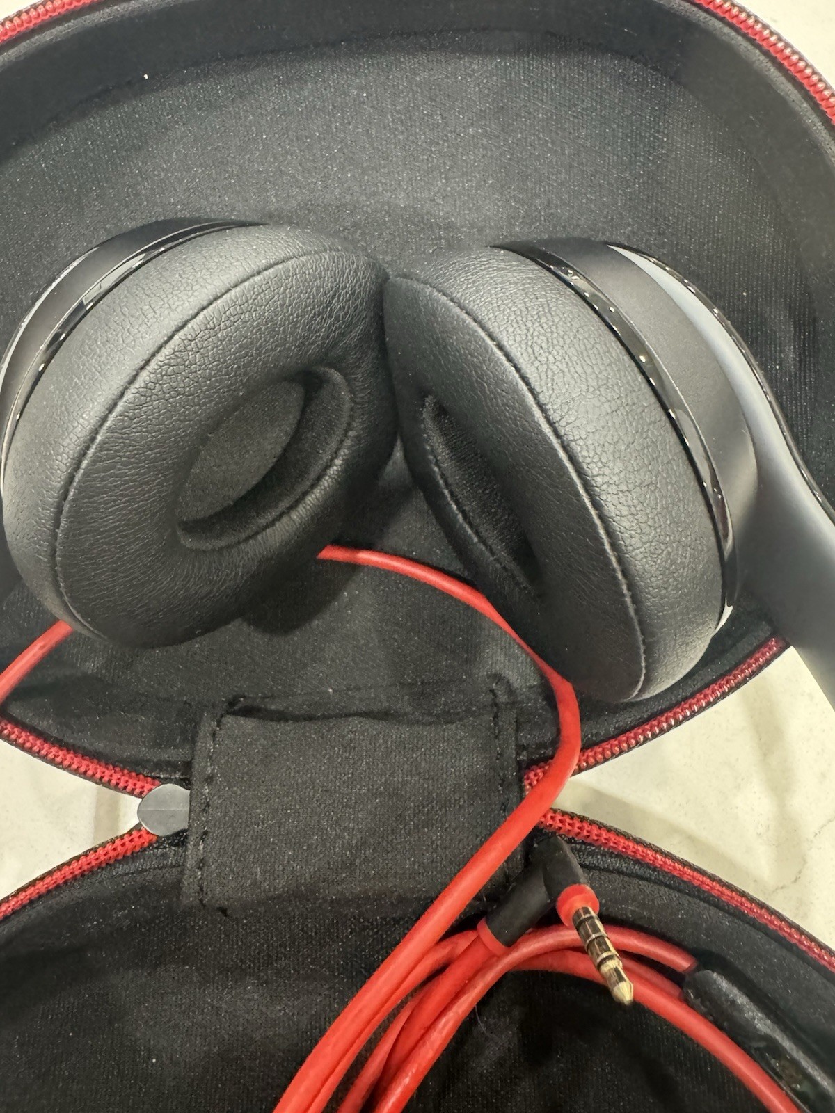 Beats by Dr. Dre Solo2 Over the Ear Headphones – Black
