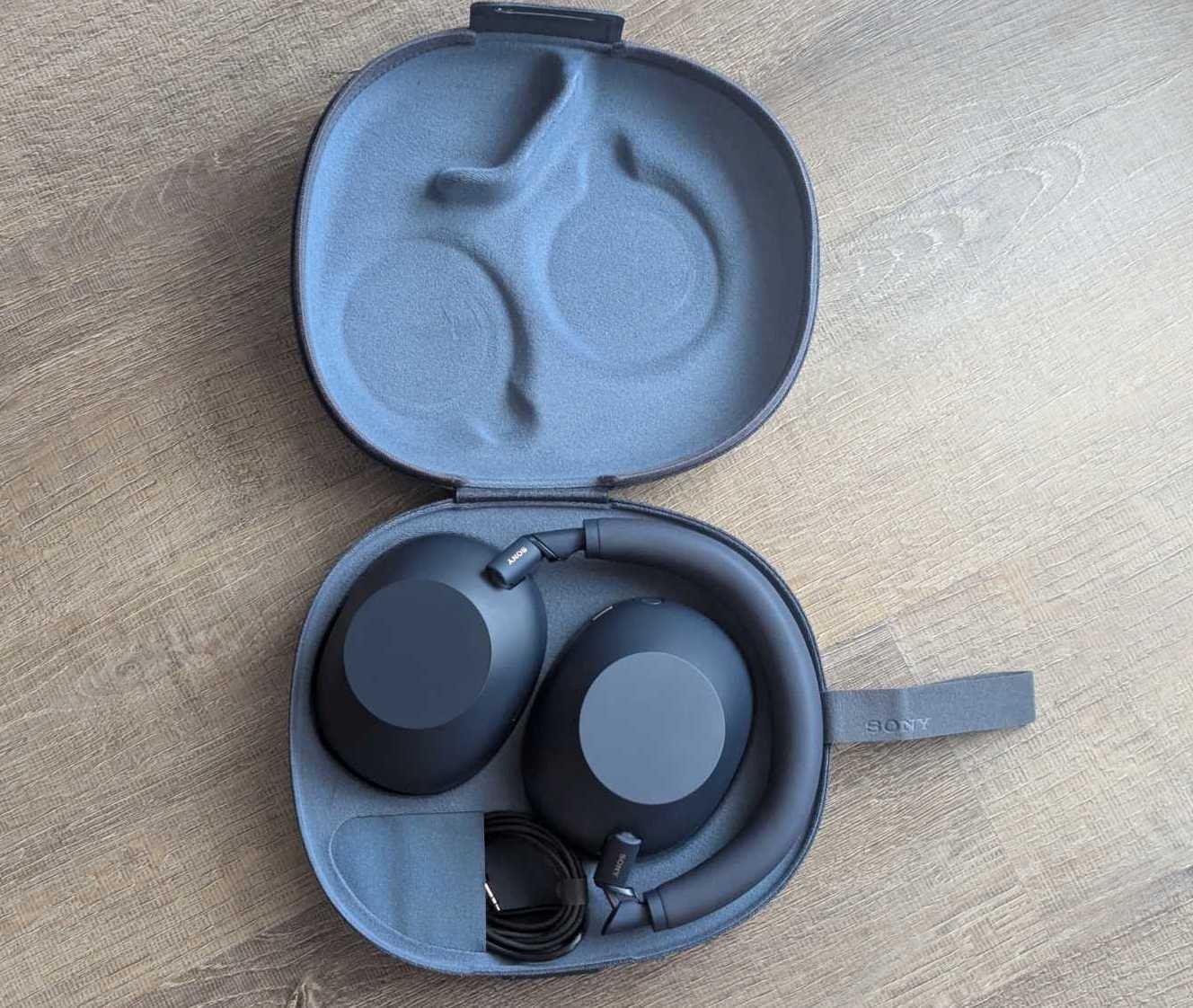 SONY WH-1000XM6 Wireless Noise Canceling Headphones w/ CASE- BLUE #E