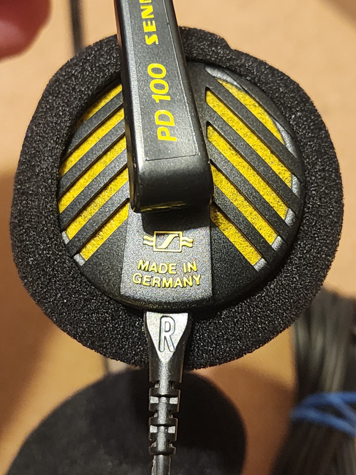 Sennheiser PD 100 Wired Headphones 3.5mm Made in Germany Rare Model Metal Headba
