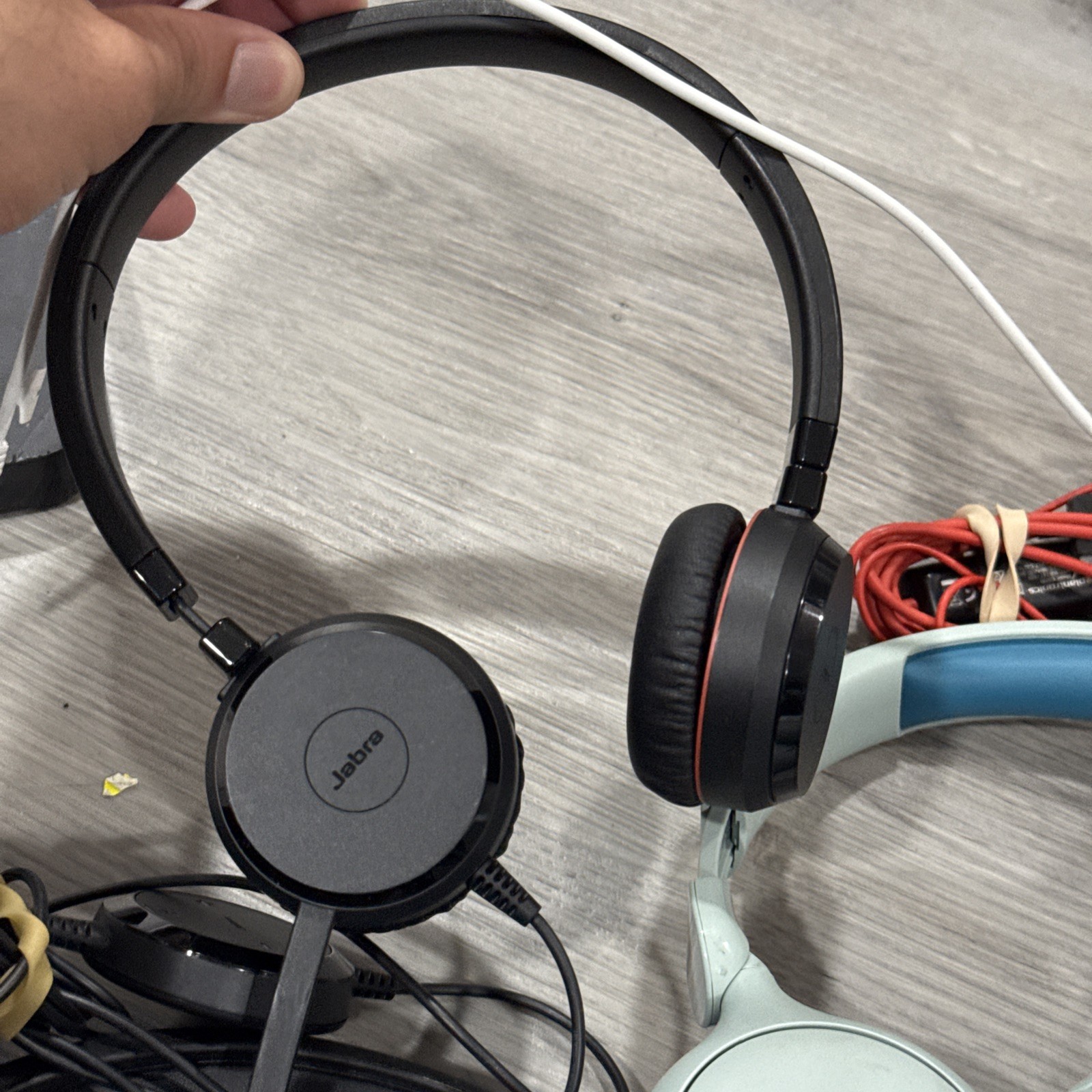 LOT OF HEADPHONES,EARBUDS MUSIC, WIRED Wireless Ect (UNTESTED) AS IS⚠️