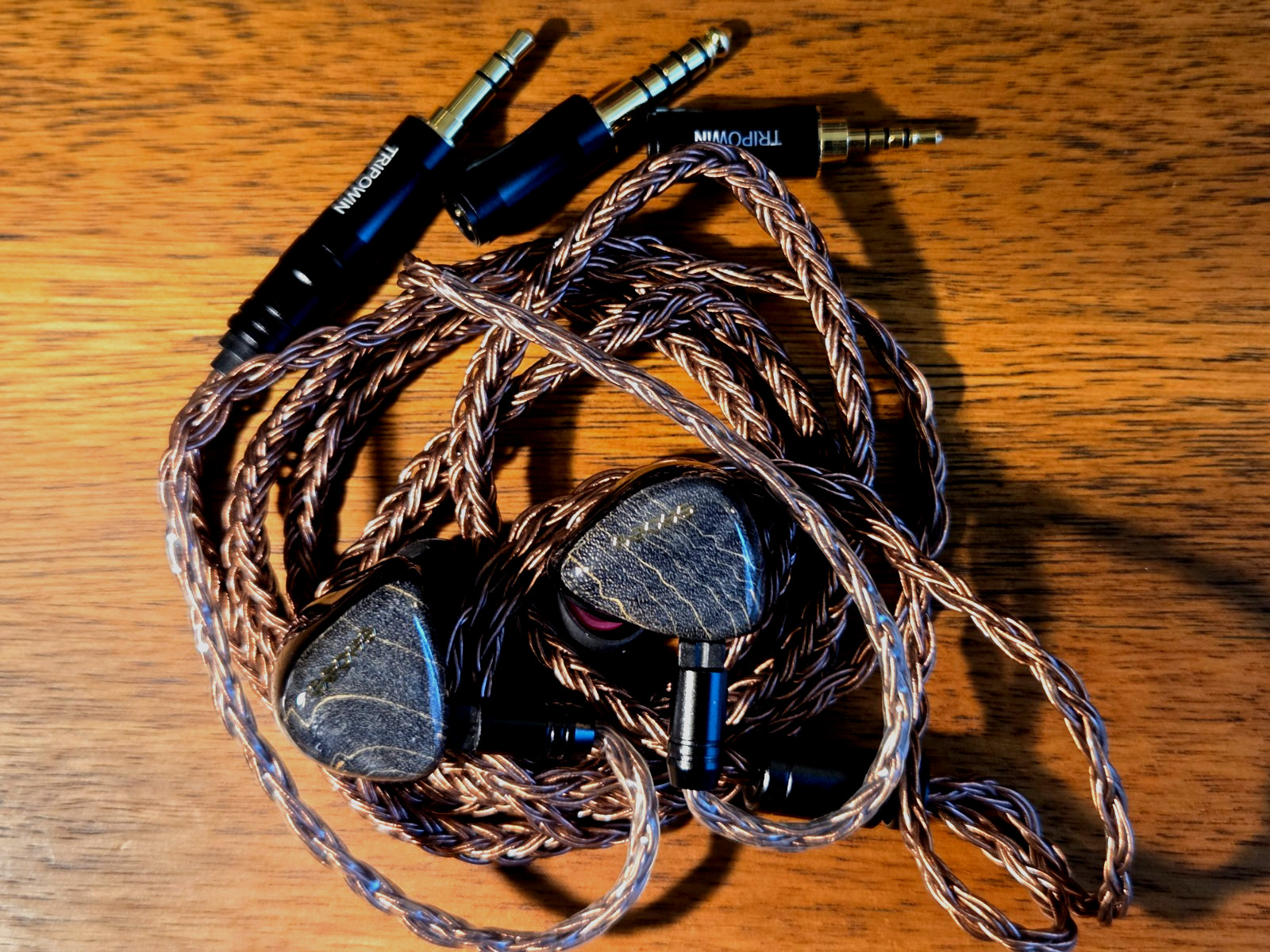 Shozy Form 1.4 Hybrid 5 driver IEM. Smooth analog sound