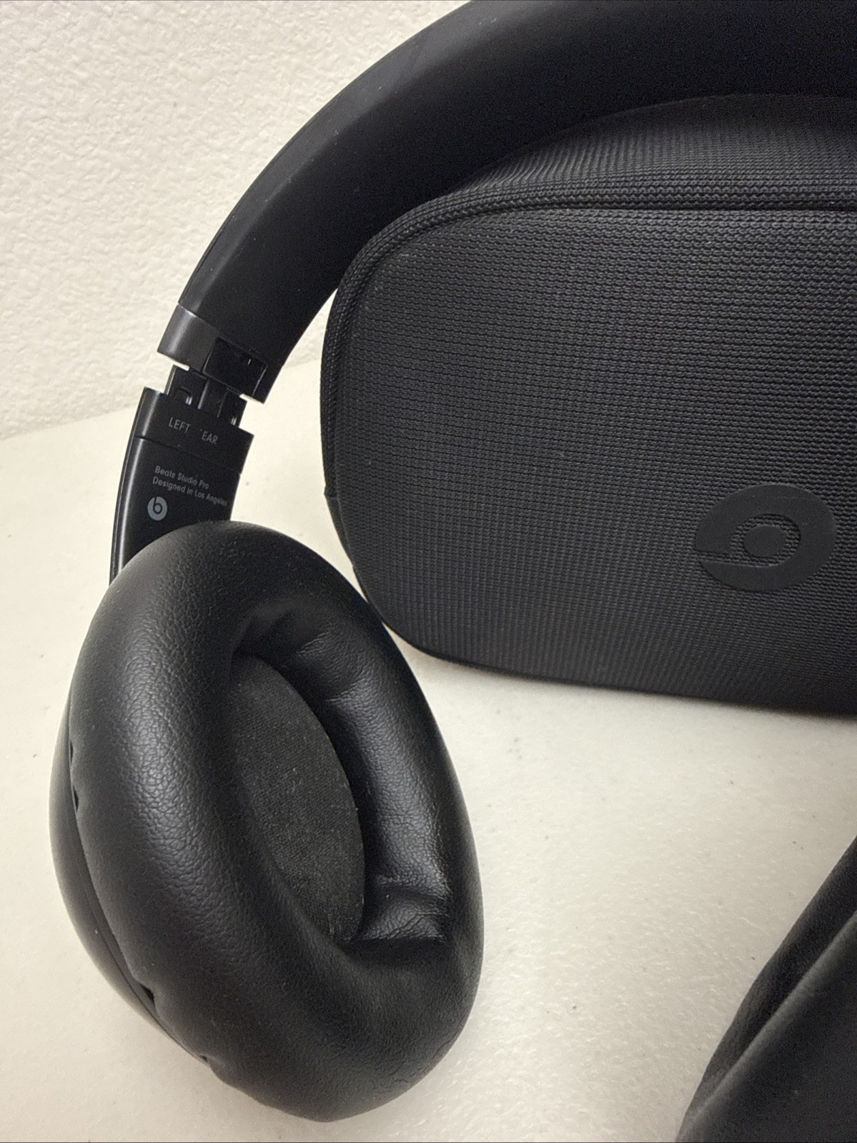 Beats by Dr. Dre Beats Studio Pro Wireless Noise Cancelling Black *READ **