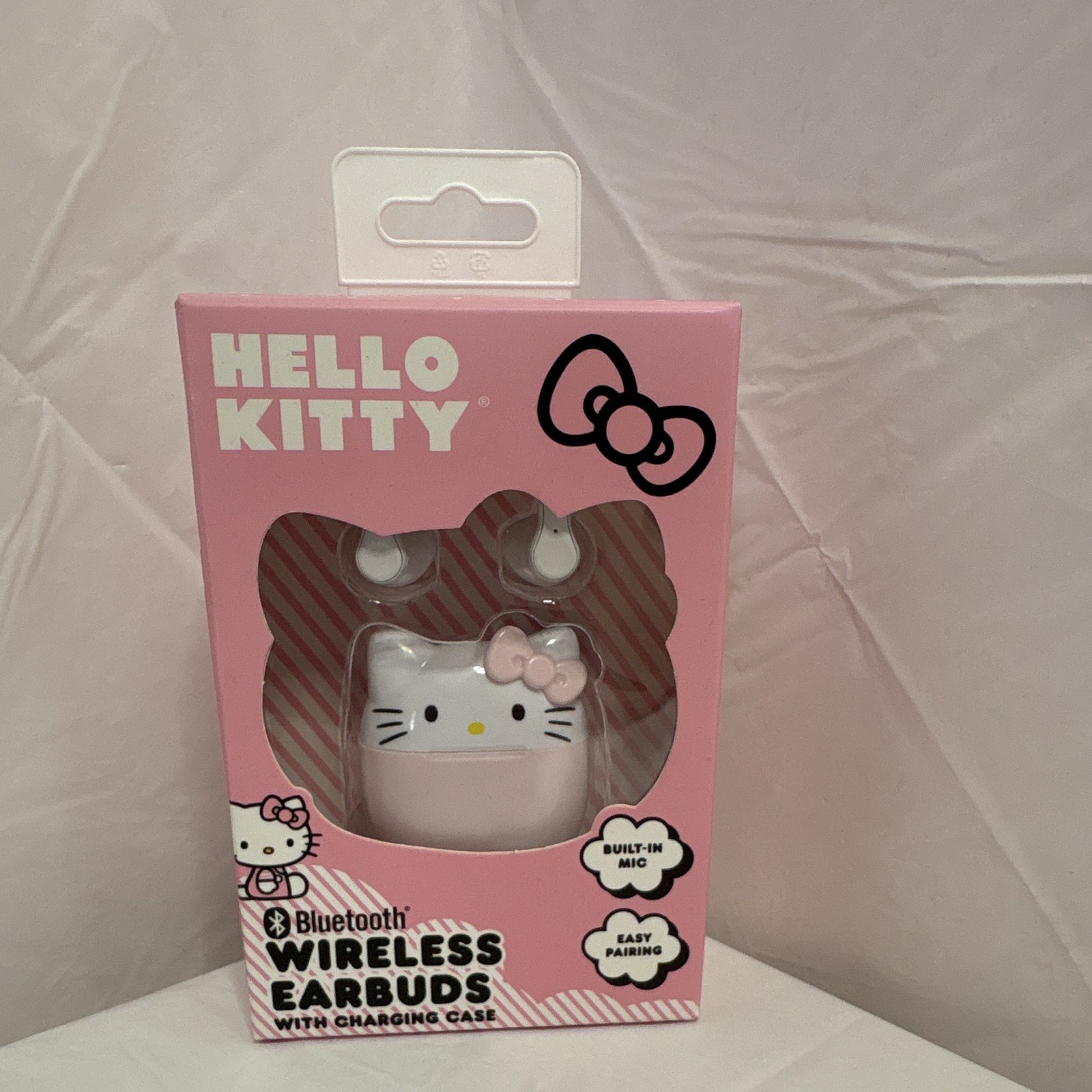 Hello Kitty Bluetooth Wireless In-Ear Earbuds w/ Mic & Charging Case Pink/White