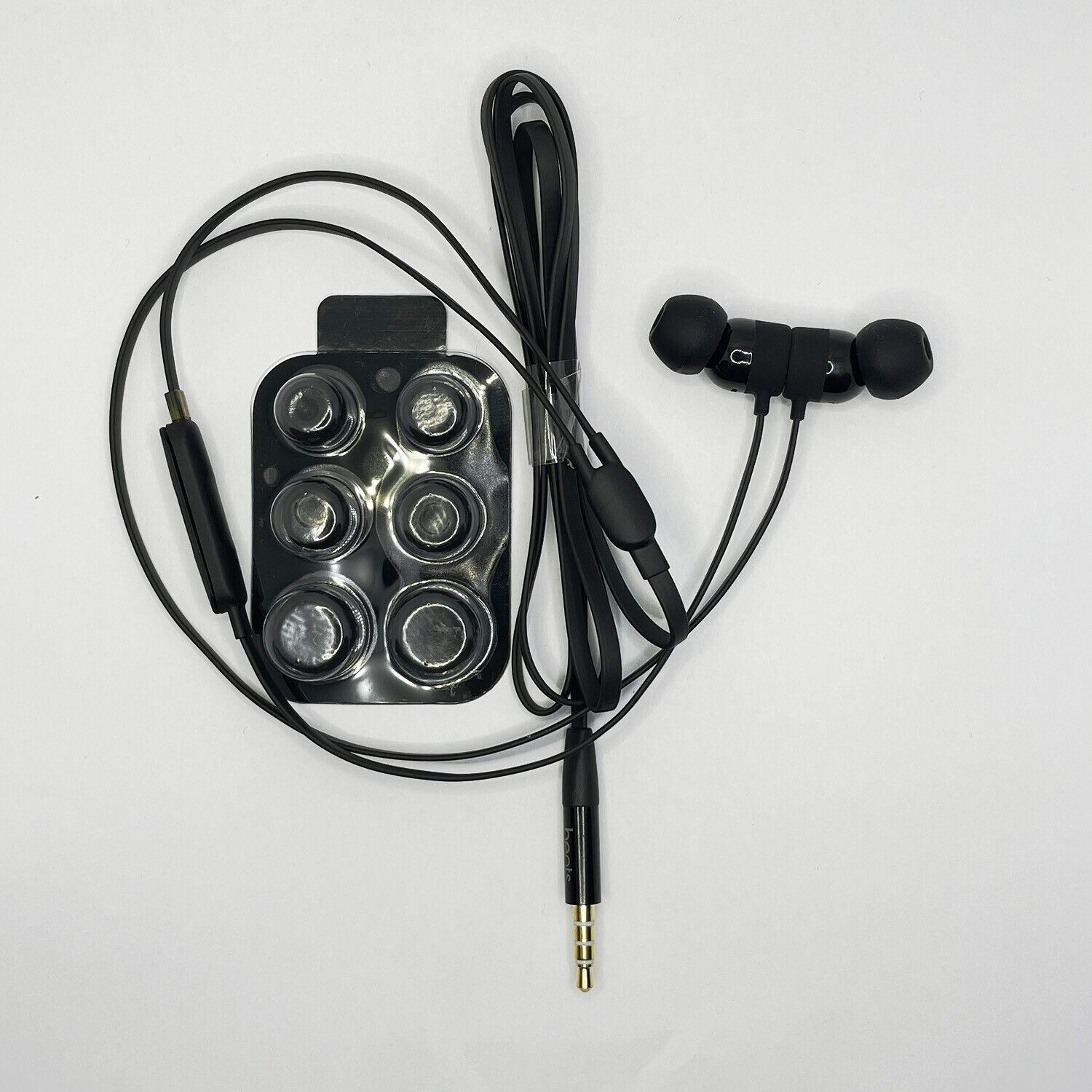 Beats by Dr. Dre urBeats3 Earphones 3.5mm In-Ear Headphones – Black