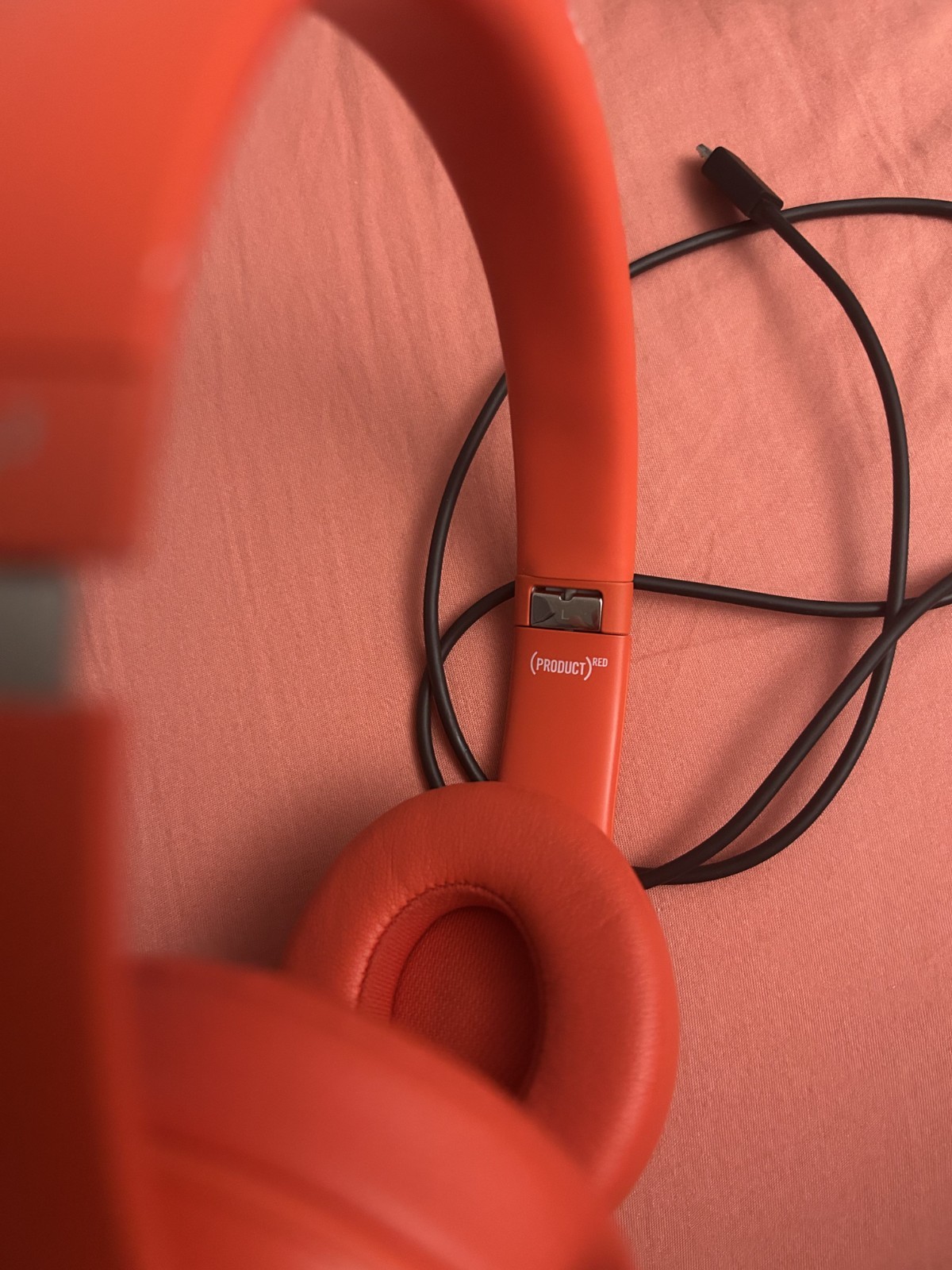 Beats Solo3 Wireless On-Ear Bluetooth Headphones with Apple W1 Chip – Red Citrus