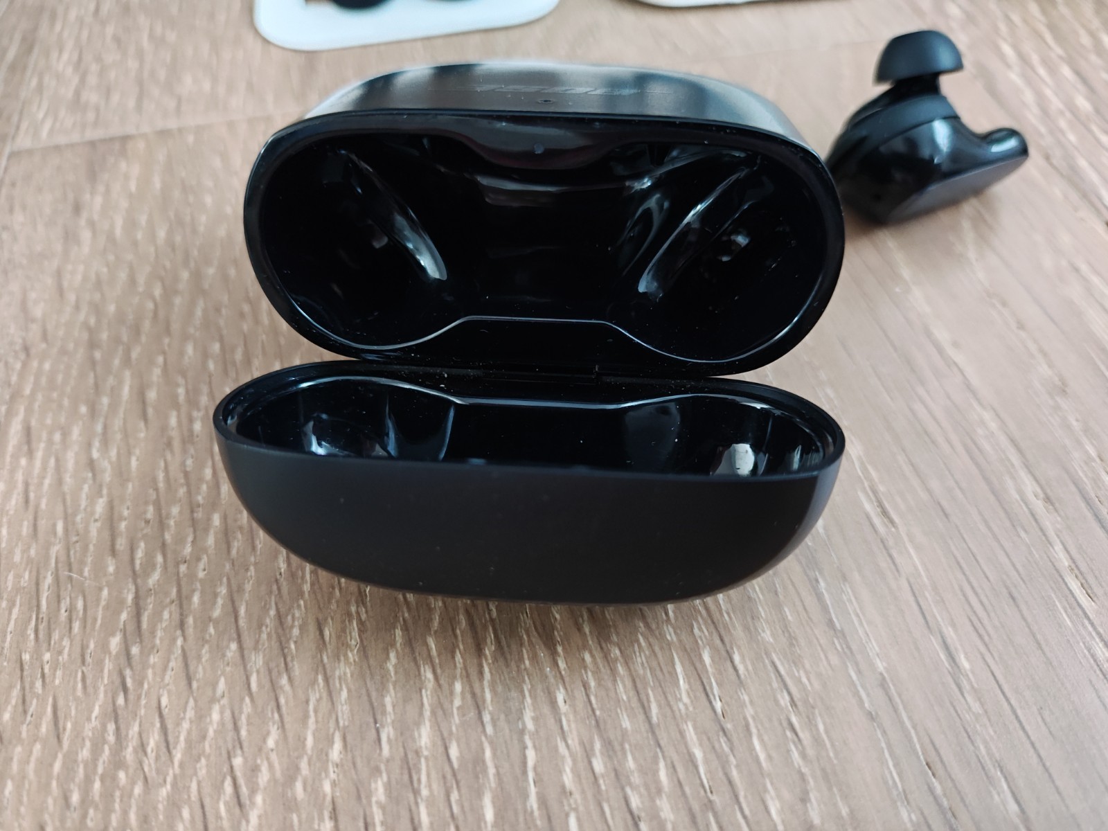 Bose QuietComfort Ultra Earbuds Noise-Cancelling Earbuds Black/Gray, **Tested**