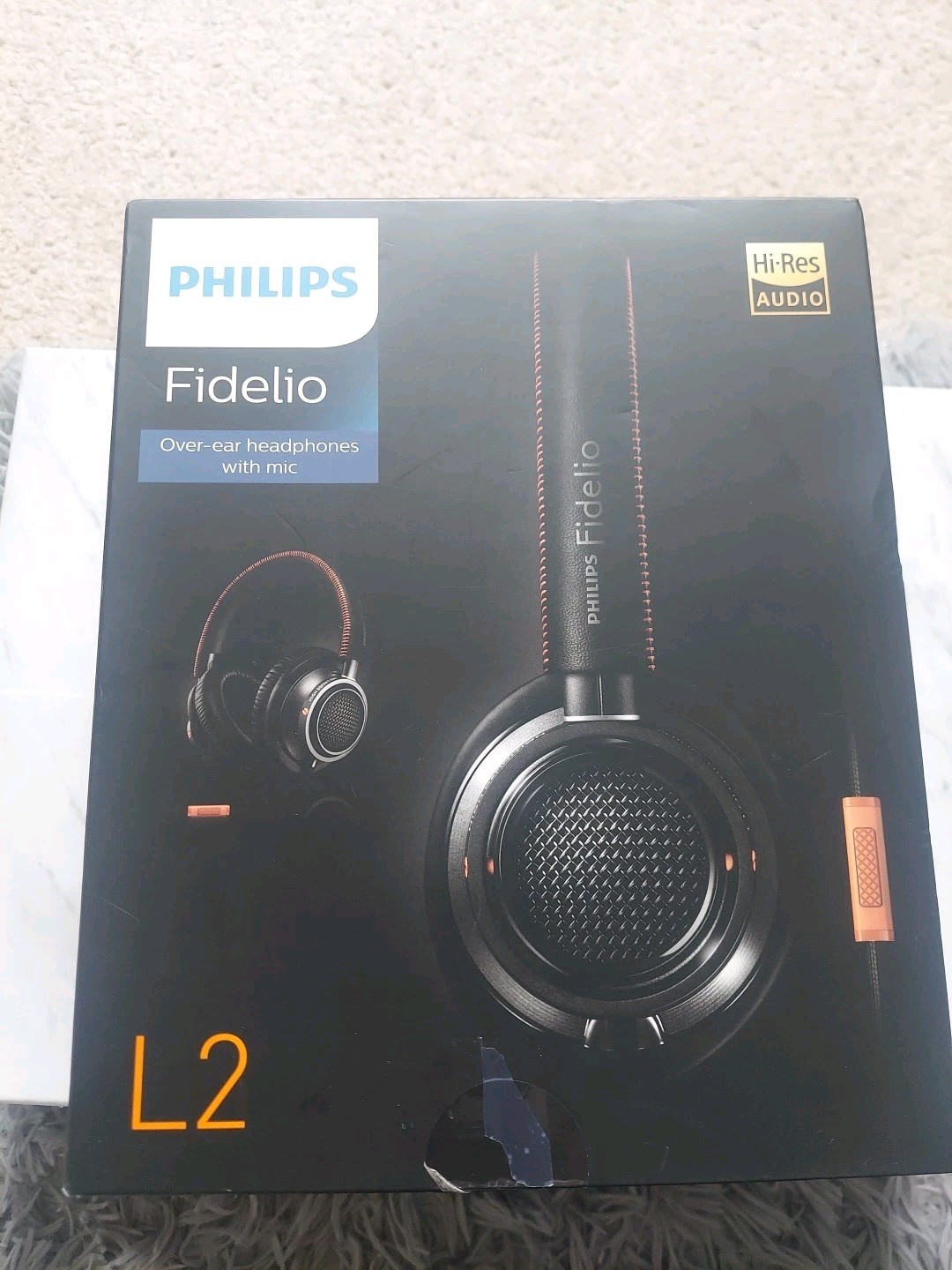 Philips Fidelio L2 Over-Ear Open-Air Headphones 40mm Drivers- Black Fl2P w Mic
