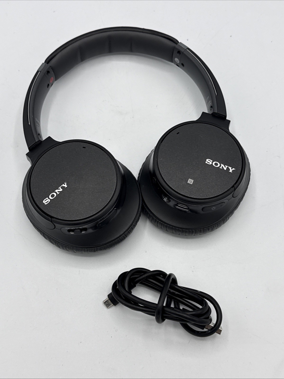 Sony WH-CH700N Bluetooth Noise Canceling Wireless Headphones Excellent