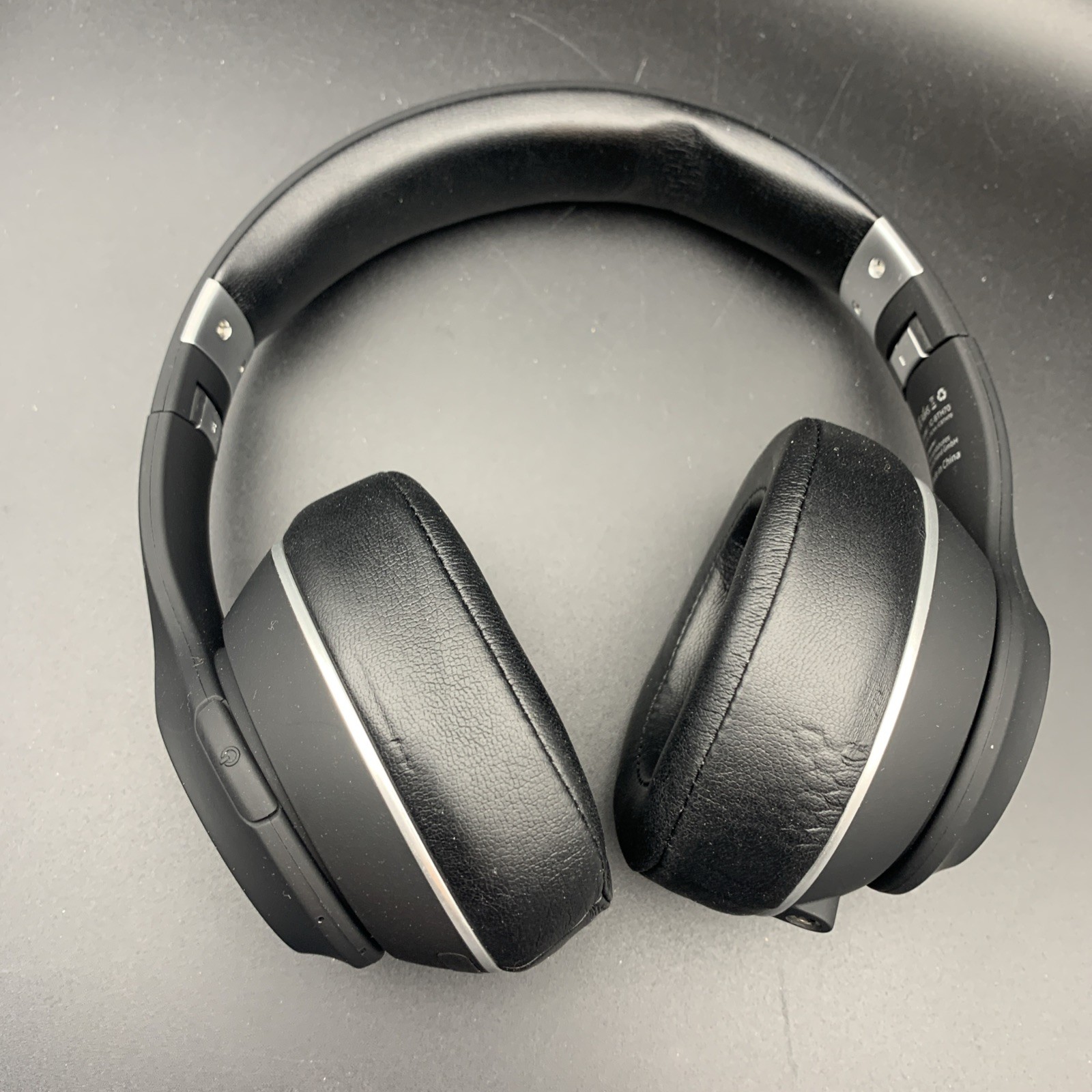 Tribirt XFree Tune IC-BTH70 Wireless Noise Cancelling Headphones