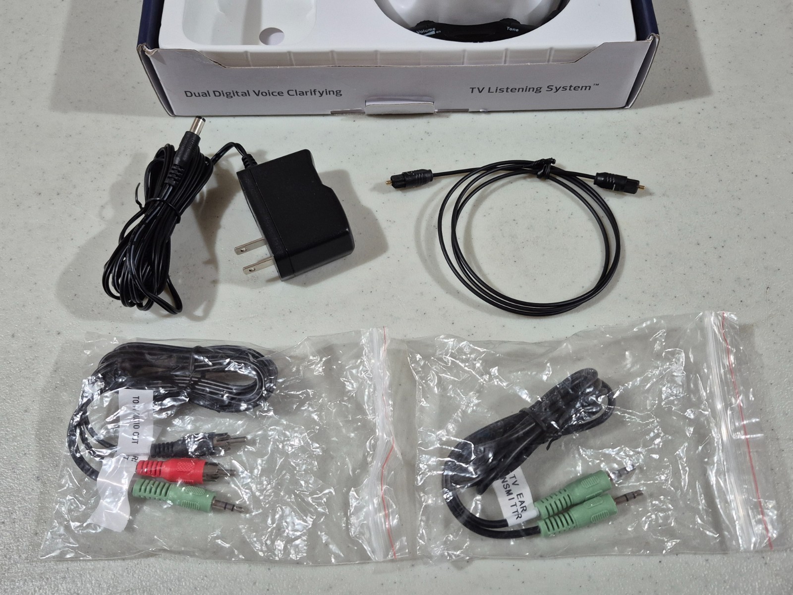 TV Ears 11841 Wireless Dual Digital Headphones – Very Clean – No Tips
