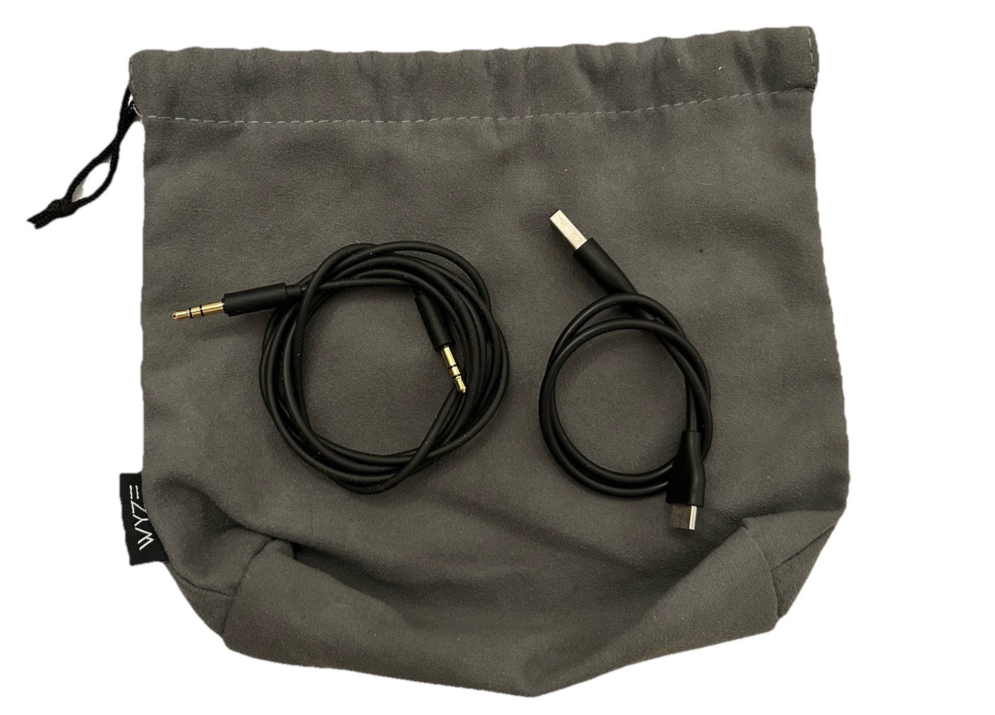Wyze Noise-Canceling Headphones WNCH1 – ANC, Bluetooth, Soft Case, Cables