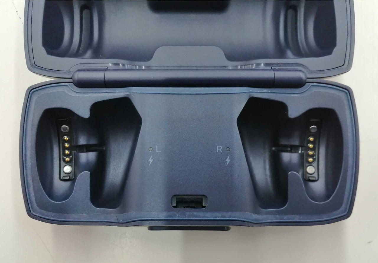 BOSE BLUETOOTH Earbuds 423729 Used