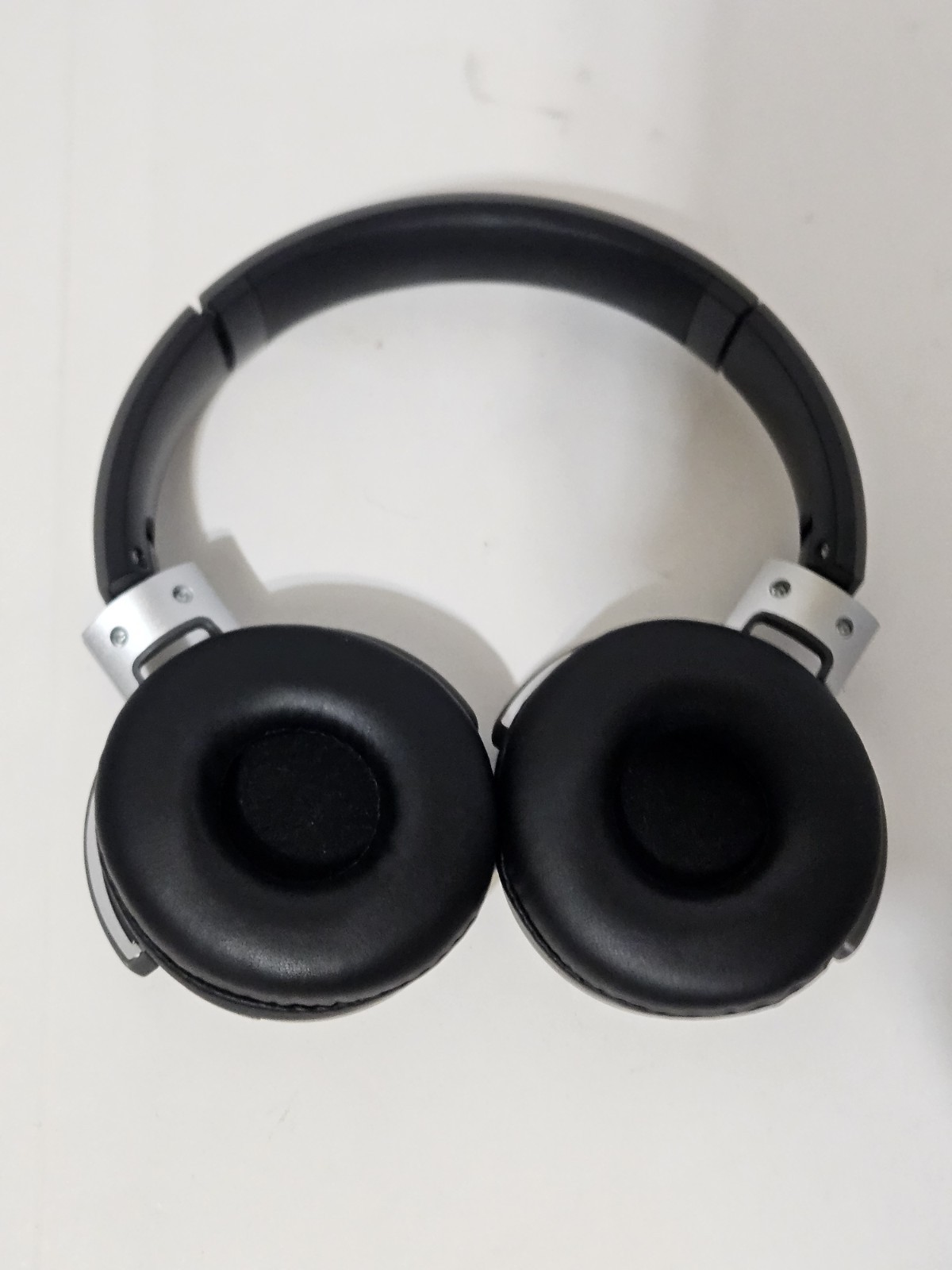 Sony Extra Bass Wireless Bluetooth Headphones Gray Silver MDR Tested Working