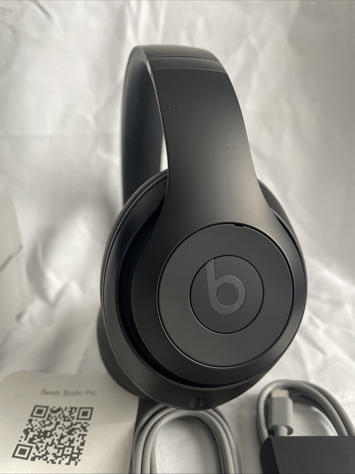 Beats by Dr. Dre Studio Pro Wireless Bluetooth Headphones – Black MQTP3LL/A