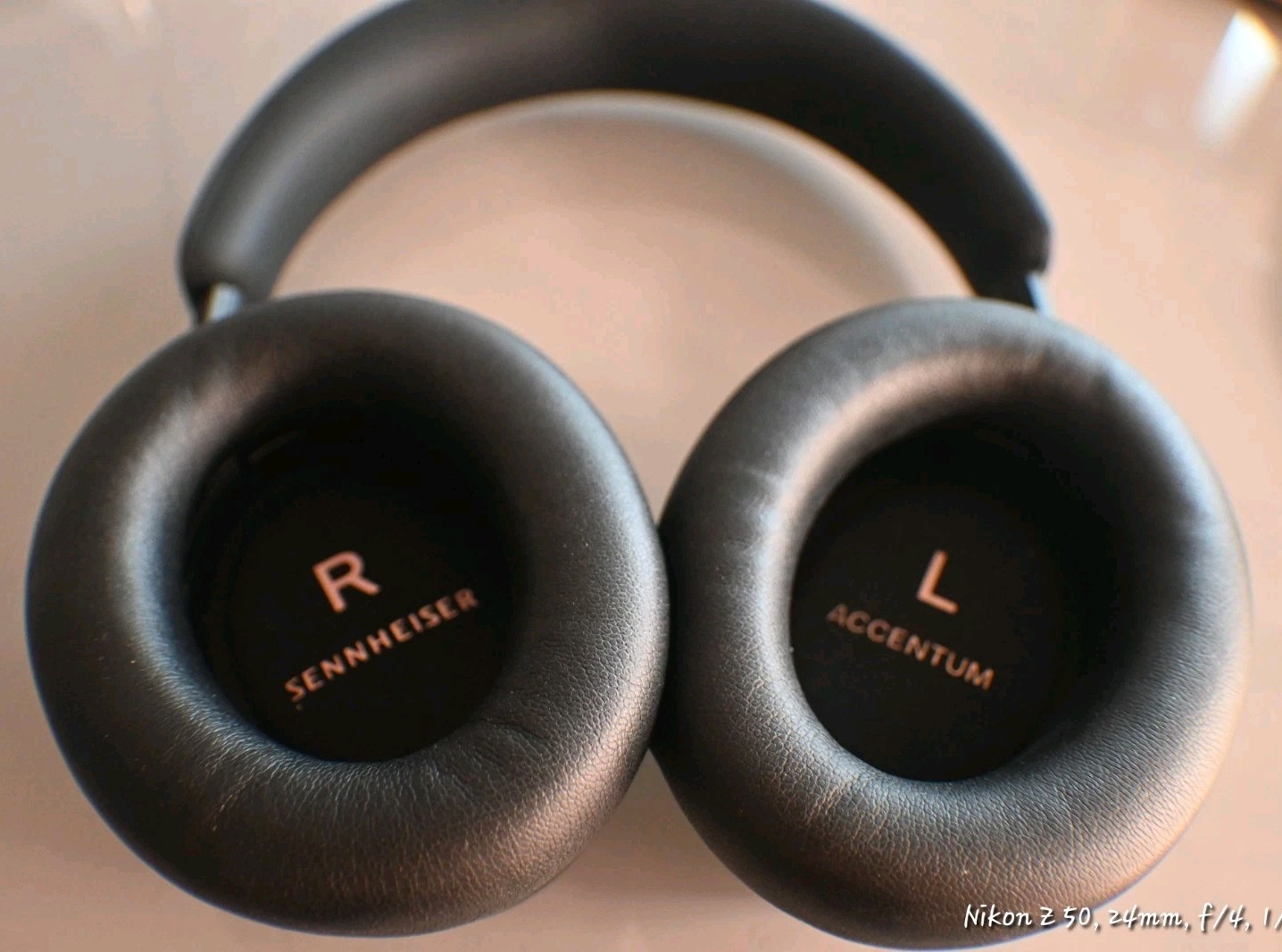 Sennheiser Accentum Bluetooth Noise Cancelling Headphones – very good condition